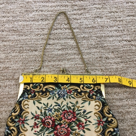 Tapestry floral small handbag with gold chain handle - Picture 9 of 11